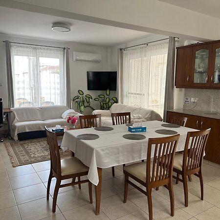 Villa Andy-350 M From The Beach Larnaca Extérieur photo