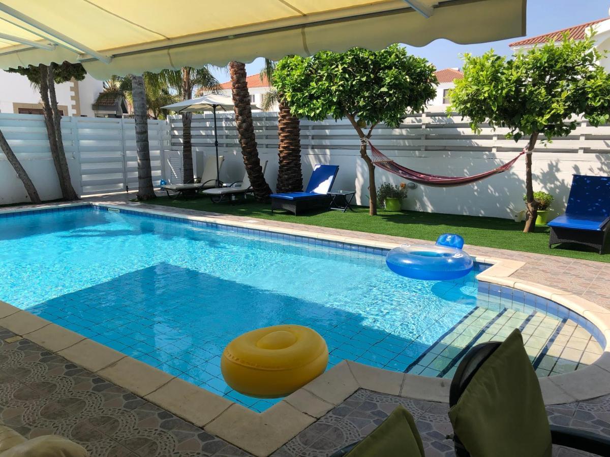 Villa Andy-350 M From The Beach Larnaca Extérieur photo